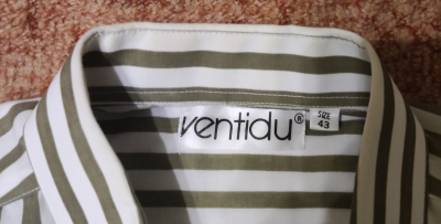 Velkou pánskou košili s krátkým rukávem2.