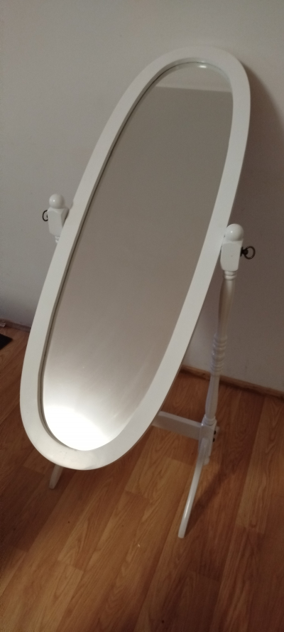 zrcadlo stojací