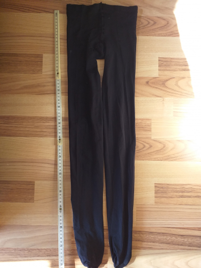 Černé neprůhledné tj. silnější silonky Vel. S zašívané