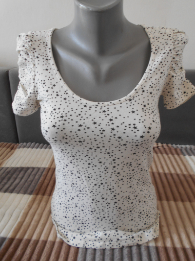 Tričko hvězdičky zn. Zara vel. 38 elastické