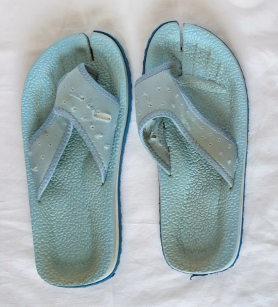 Pantofle - domácí či k vodě