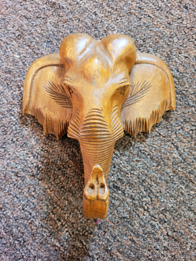 Sloní hlava - věšák