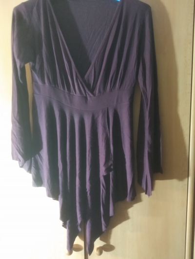 Tmavě fialové tričko vel. S