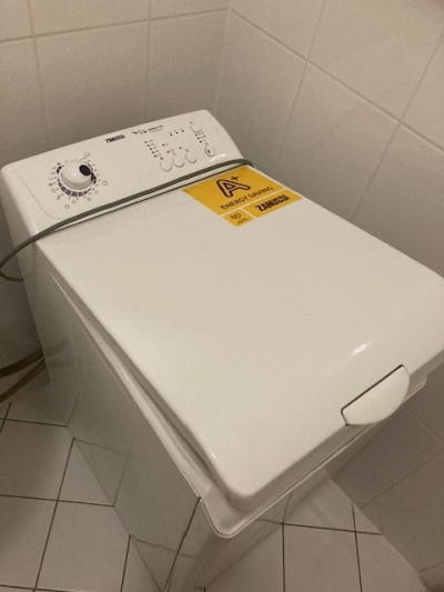 Pračka Zanussi s horním plněním 39x88x57cm