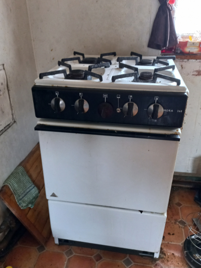 Daruji plynovou troubu