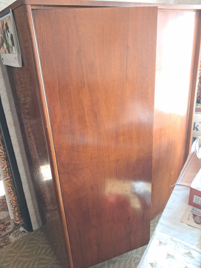 Šatní skříně 50. léta