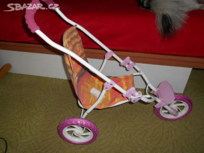 Kočárek na panenku