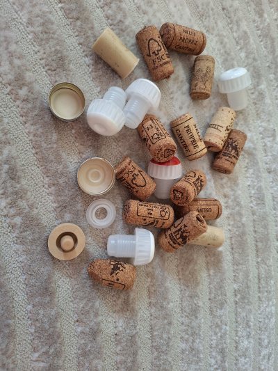 Zatky z vina - korek a šampanske - plast