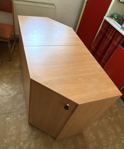 Skříňka rohová 2ks