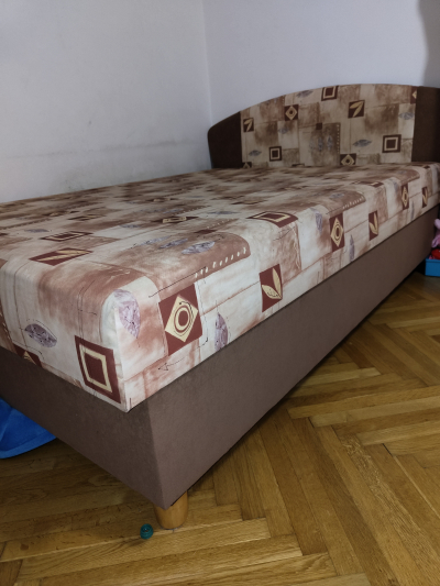 ZDARMA Postel s úložným prostorem 140x200 cm