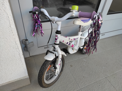 Dětské holčičí kolo