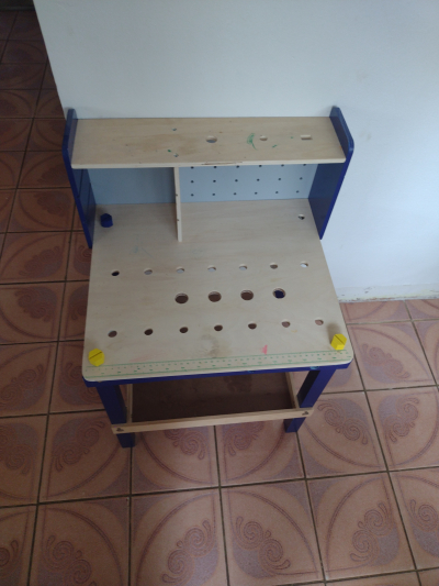 Dětský pracovní stul