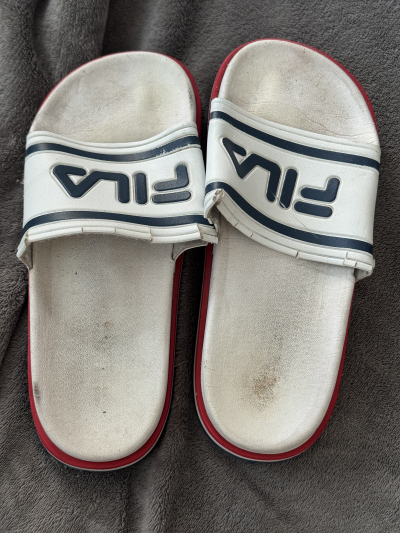 Fila pantofle staré 38