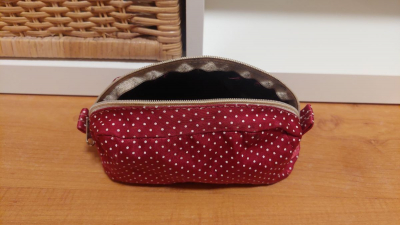 Kosmetická taštička červená