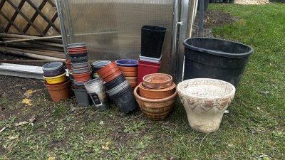 Květináče plast, terakota