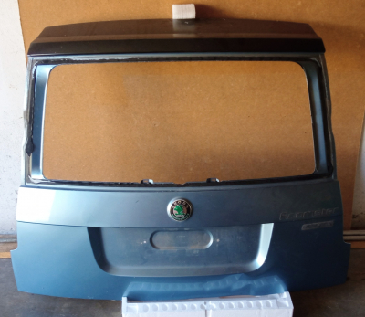 Škoda Roomster, 5. zadní dveře