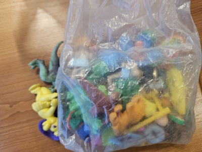 Dětské hračky z kinder vajicek