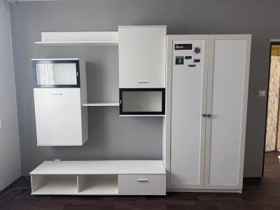 Obyváková stěna + skříň