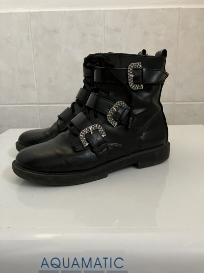 Kvalitní kotníčkové boty vel. 36 - jako nové