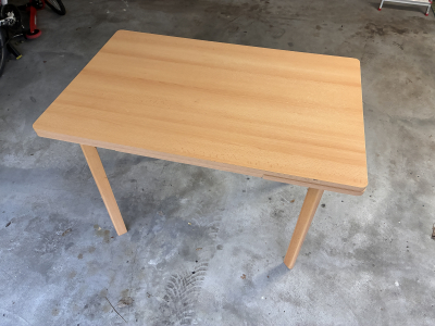 Rozkládací jídelní stůl 110x70, po rozložení 170