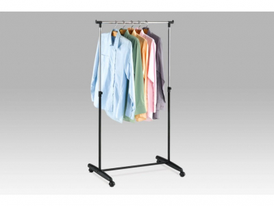 Štendr na šaty kovový