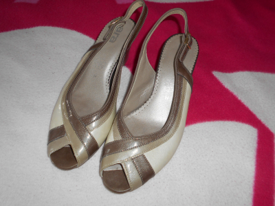 Botky bez paty zn. Ara vel. 40