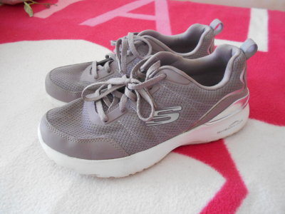 Fialkové sportovní boty Skechers vel.38