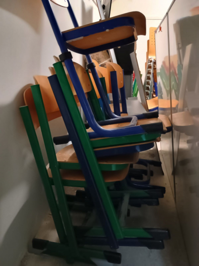 Školní židle 22 kusu