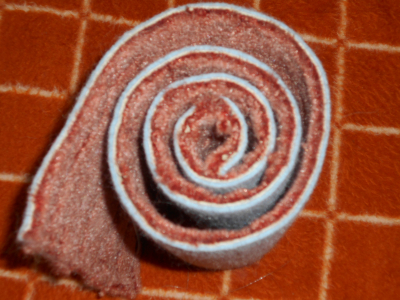 Kousek nového koberce cca 20 cm šířka