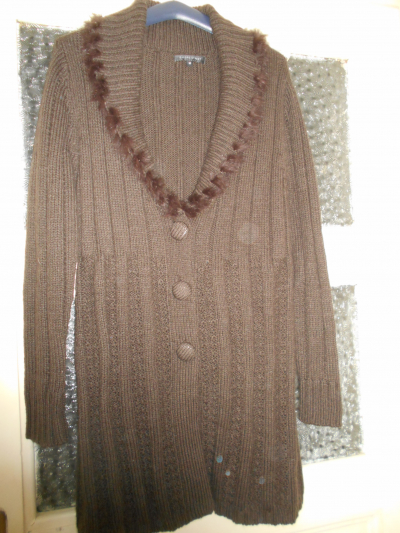 Tmavě hnědý kardigan