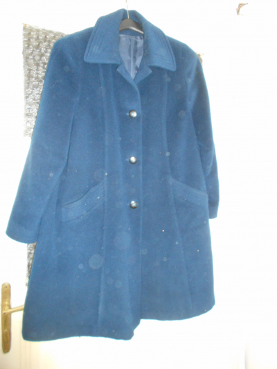 Paleto temně modré