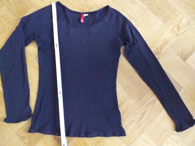 Starší bavlněné tričko na donošení vel. 38 zn. H&M Divided