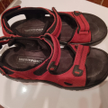 Sandály