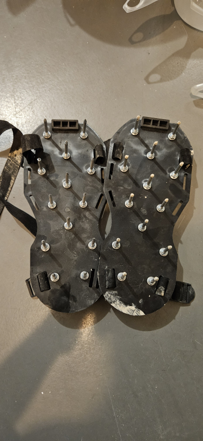 boty s hreby na stavbu