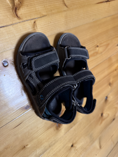 Sandály velikost 28