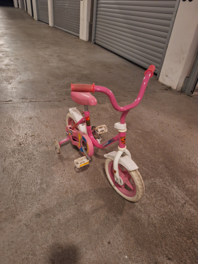 Dětské kolo růžové se zadními kolečky
