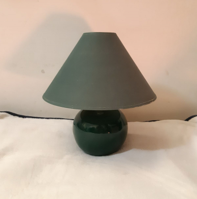 zelená lampa Ikea / sklo