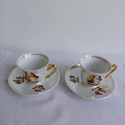 2 šálky s podšálky