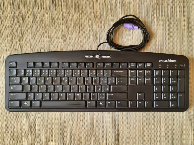Klávesnice eMachines