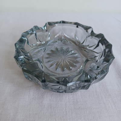 Skleněný popelník