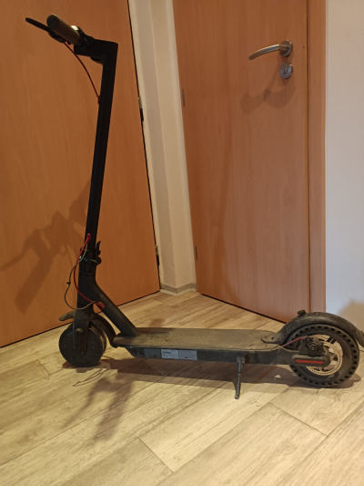 Elektrokoloběžka Xiao-mi - nepojízdná