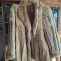 Daruji pravé kožichy a kabát