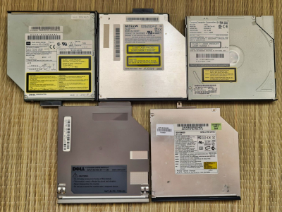 Optické mechaniky pro NB