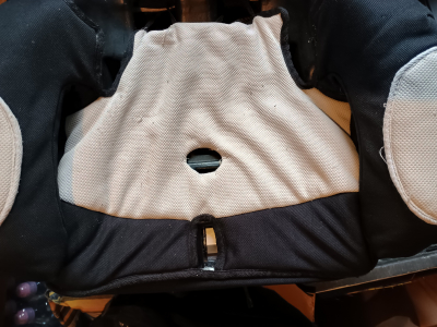 Podsedak do auta pro nejstarší deti