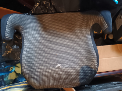 Podsedak do auta pro nejstarsi