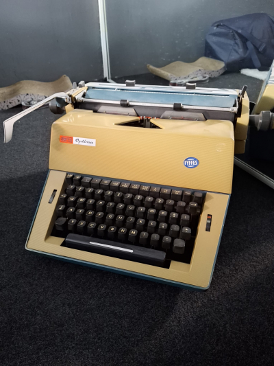 Daruji psací stroj Daro Optima