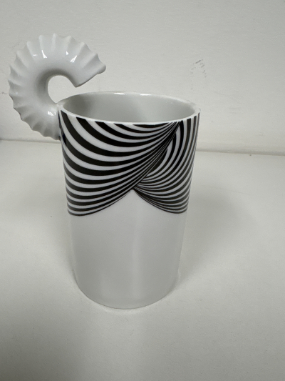 Hrníček od keramičky Lenky Holé