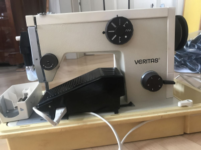 Sici stroj Veritas textima 8014/29