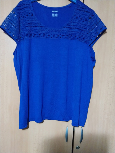 Dámské tričko velikost XL