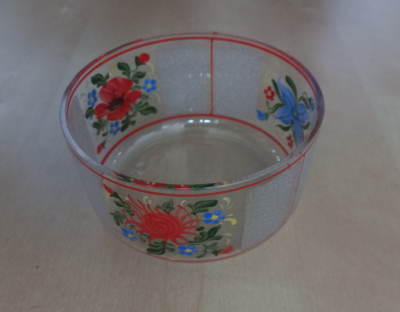 Skleněná mistička s květinovým dekorem